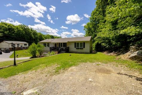 1 Bantry Court Vernon NJ 07422