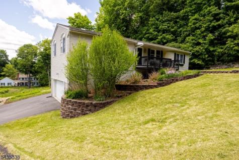 1 Bantry Court Vernon NJ 07422