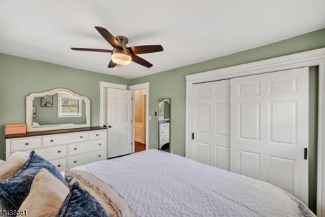 24 Amendola Drive Netcong NJ 07857