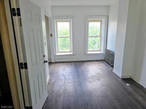 23 Whitman Avenue Jersey City NJ 07306