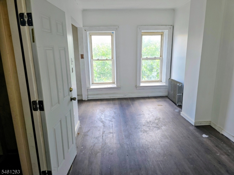 23 Whitman Avenue Jersey City NJ 07306