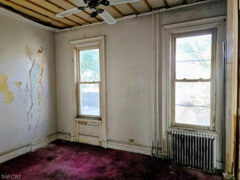 23 Whitman Avenue Jersey City NJ 07306