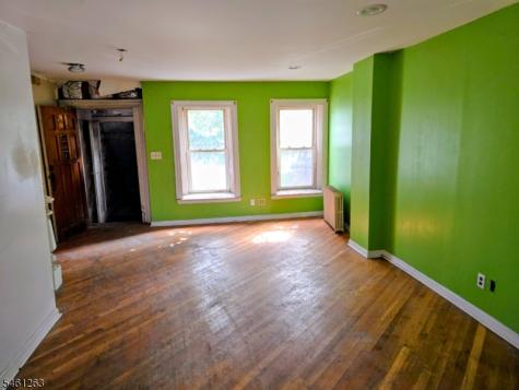 23 Whitman Avenue Jersey City NJ 07306