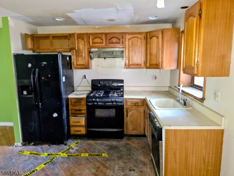 23 Whitman Avenue Jersey City NJ 07306