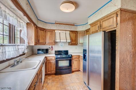 19 Arrowhead Drive Branchburg NJ 08853