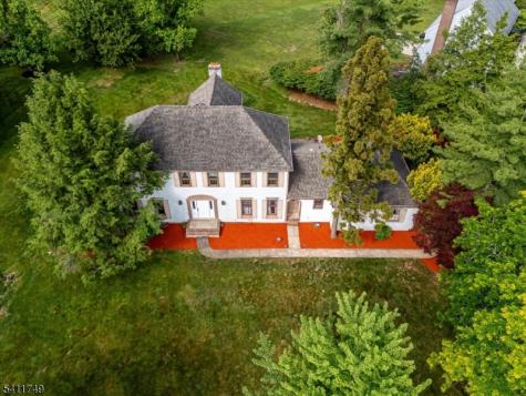 19 Arrowhead Drive Branchburg NJ 08853