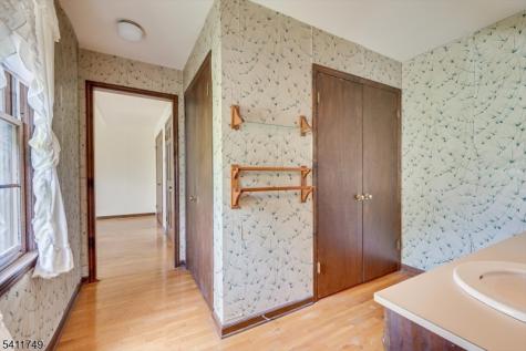 19 Arrowhead Drive Branchburg NJ 08853