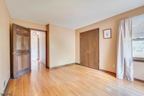 19 Arrowhead Drive Branchburg NJ 08853