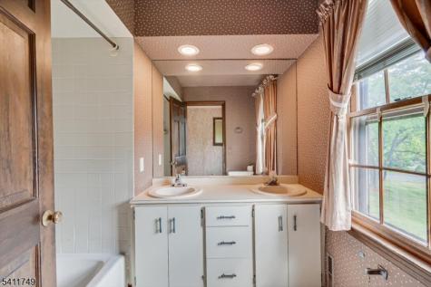 19 Arrowhead Drive Branchburg NJ 08853