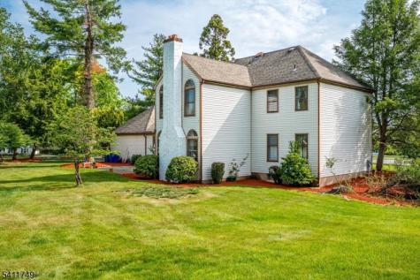 19 Arrowhead Drive Branchburg NJ 08853