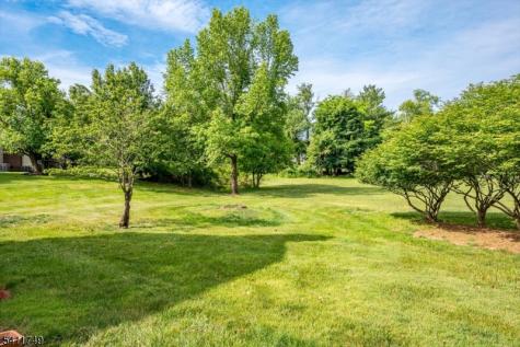 19 Arrowhead Drive Branchburg NJ 08853