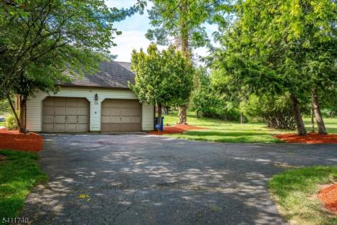 19 Arrowhead Drive Branchburg NJ 08853