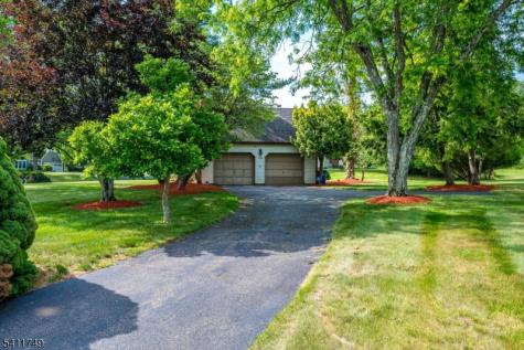 19 Arrowhead Drive Branchburg NJ 08853
