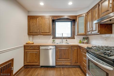 43 Pine Street Millburn NJ 07041