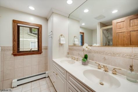 43 Pine Street Millburn NJ 07041