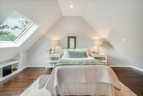 43 Pine Street Millburn NJ 07041