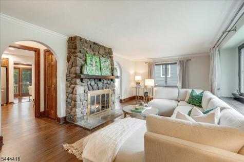 43 Pine Street Millburn NJ 07041