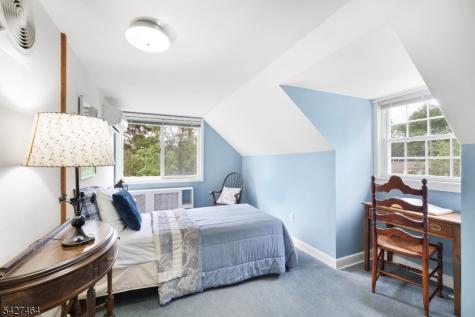 30 Hughes Lane Watchung NJ 07069