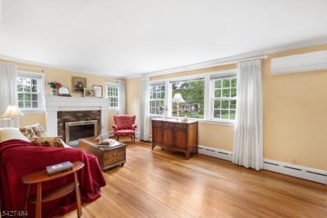 30 Hughes Lane Watchung NJ 07069