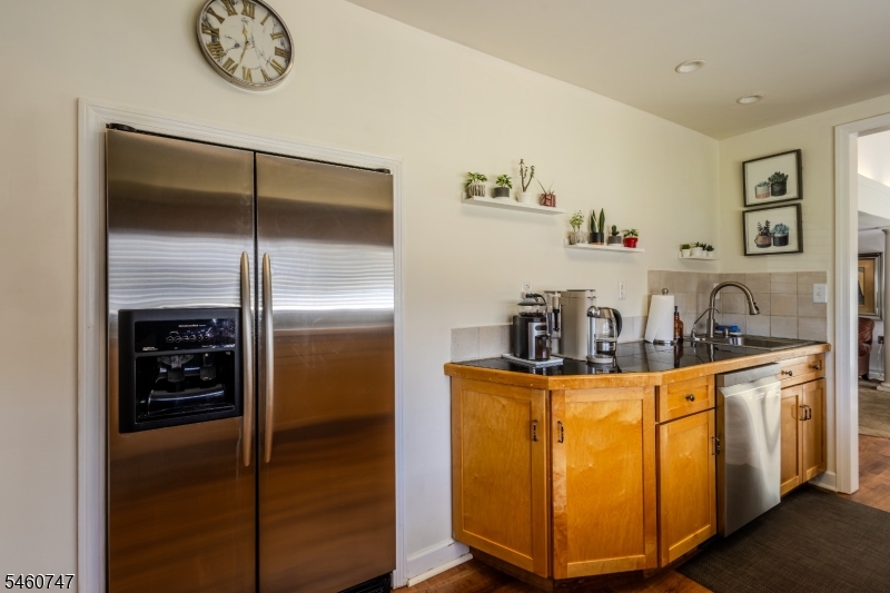 19 Rebecca Place Piscataway NJ 08854