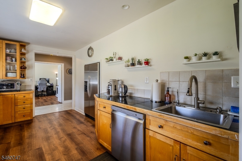 19 Rebecca Place Piscataway NJ 08854