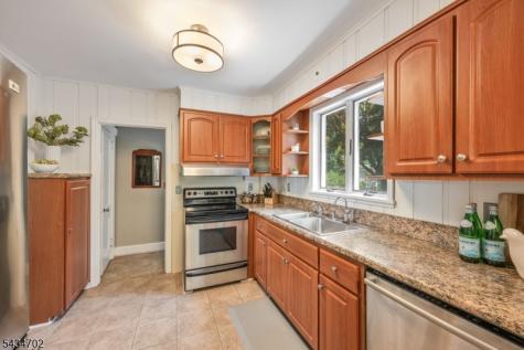 630 Wyndemere Avenue Ridgewood Village NJ 07450
