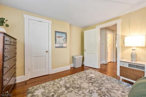 630 Wyndemere Avenue Ridgewood Village NJ 07450