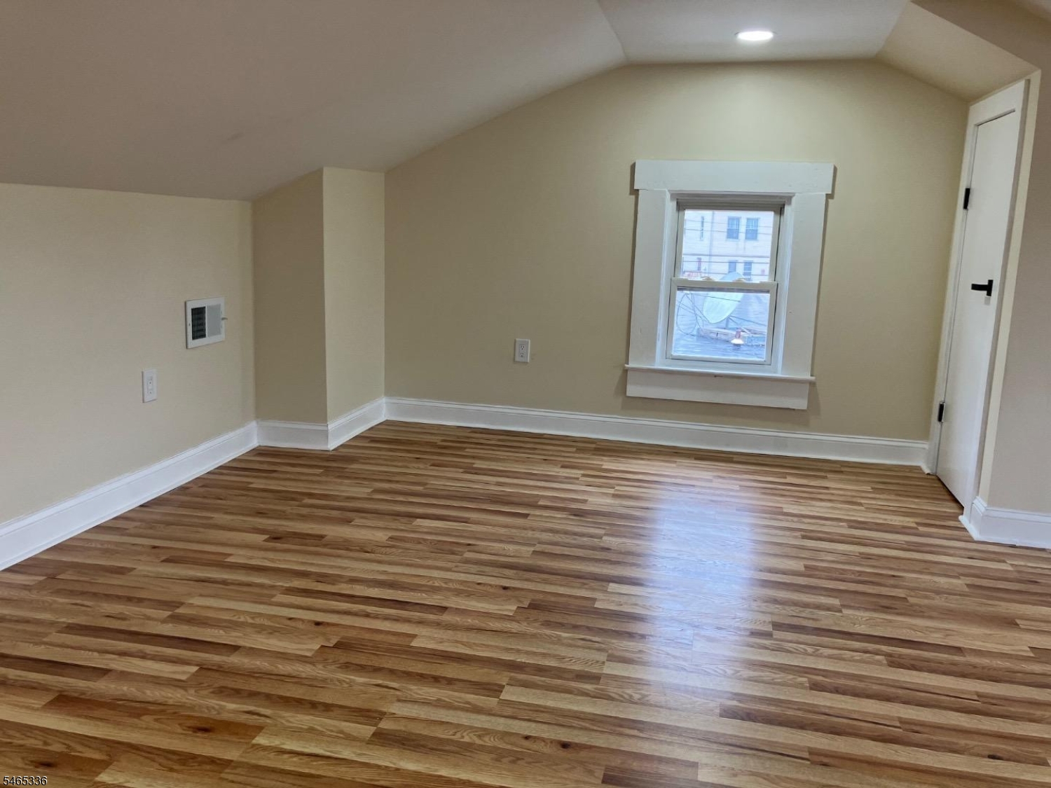 78 Valley Street Newark NJ 07106
