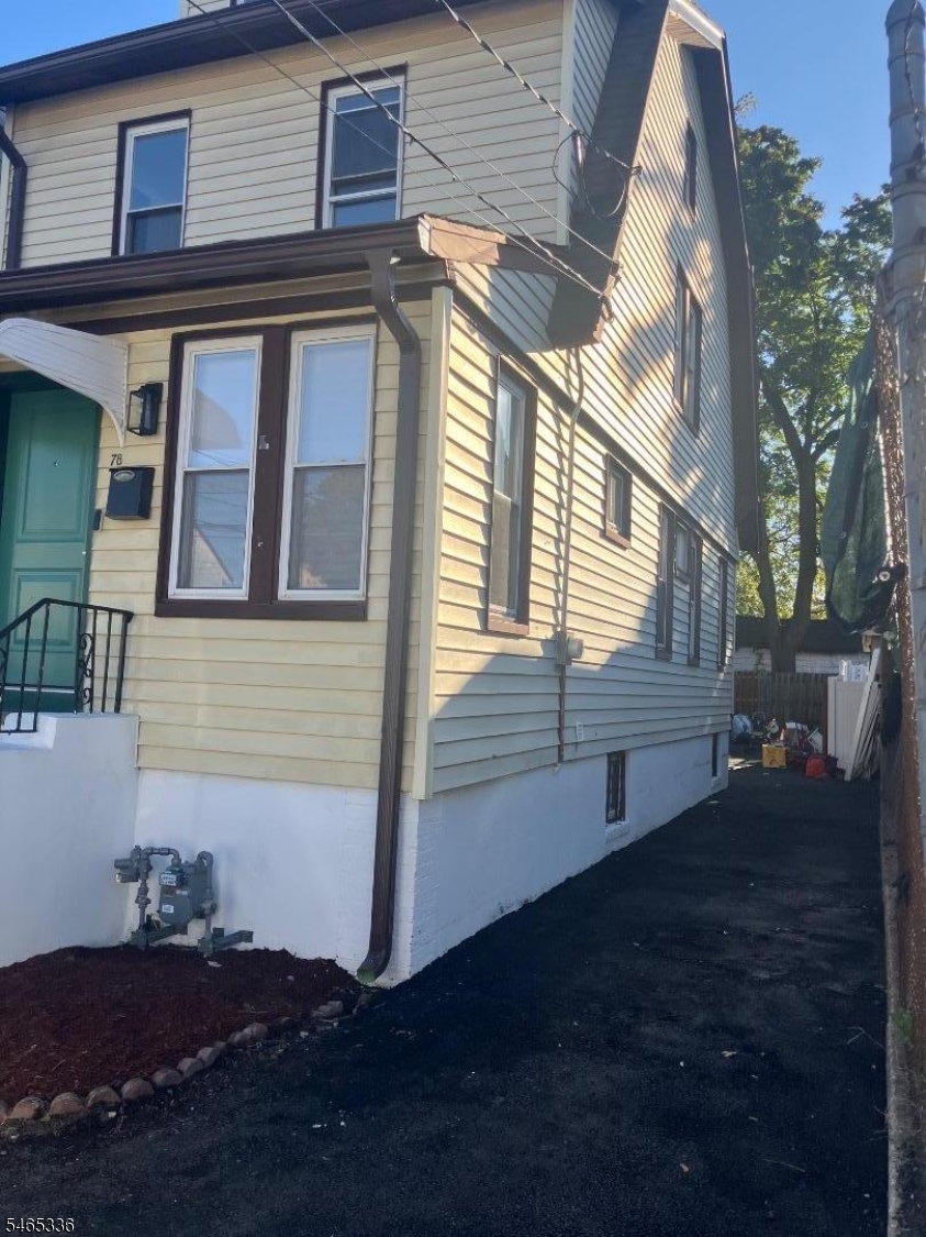 78 Valley Street Newark NJ 07106