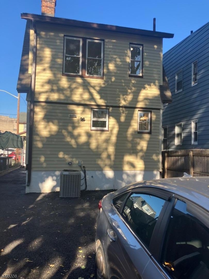 78 Valley Street Newark NJ 07106