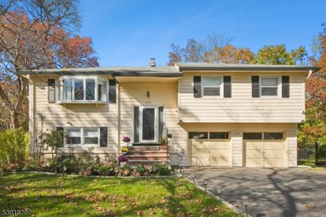 223 Chaucer Drive Berkeley Heights NJ 07922