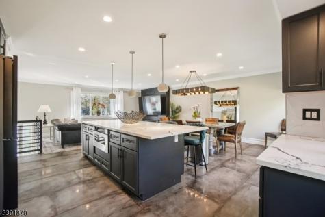 223 Chaucer Drive Berkeley Heights NJ 07922