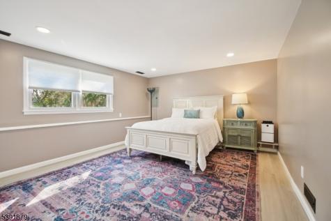 223 Chaucer Drive Berkeley Heights NJ 07922