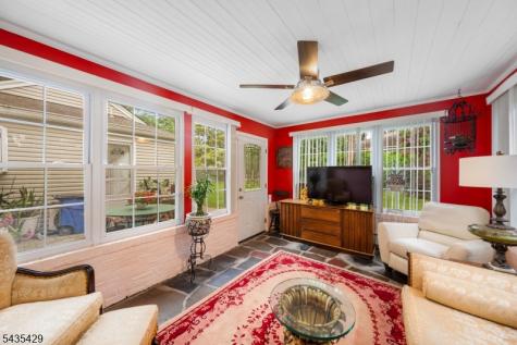 664 Duquesne Terrace Union NJ 07083