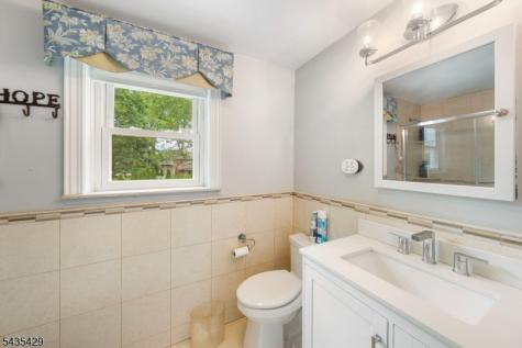 664 Duquesne Terrace Union NJ 07083