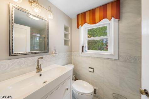 664 Duquesne Terrace Union NJ 07083