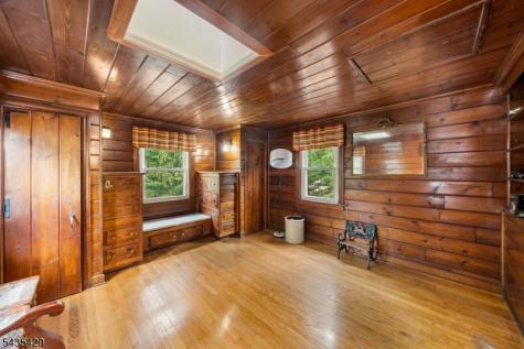 664 Duquesne Terrace Union NJ 07083