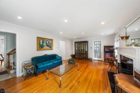 664 Duquesne Terrace Union NJ 07083