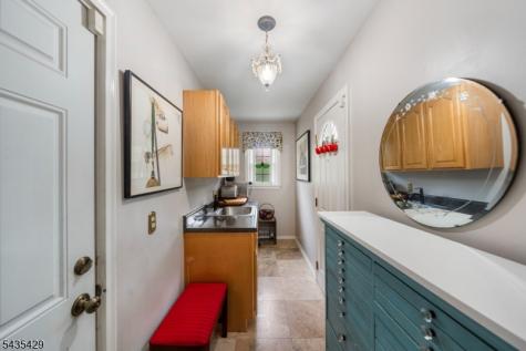 664 Duquesne Terrace Union NJ 07083