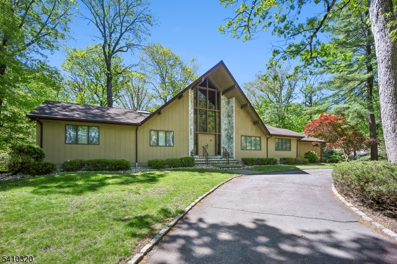 137 High Oaks Drive Warren NJ 07059