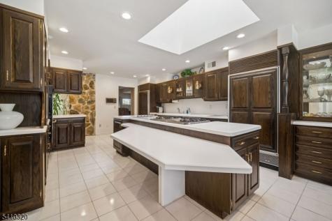 137 High Oaks Drive Warren NJ 07059