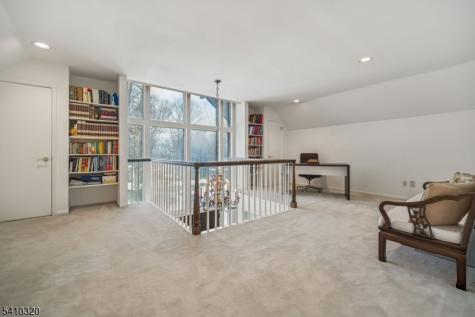 137 High Oaks Drive Warren NJ 07059