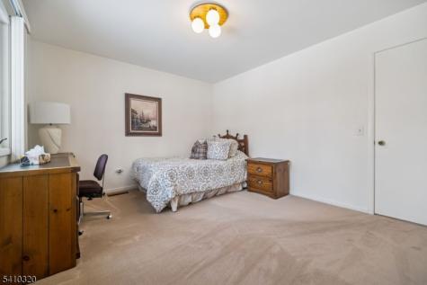137 High Oaks Drive Warren NJ 07059