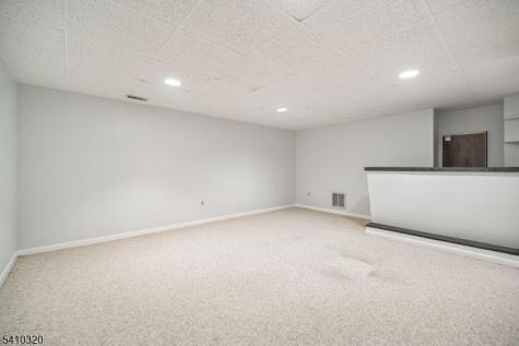 137 High Oaks Drive Warren NJ 07059