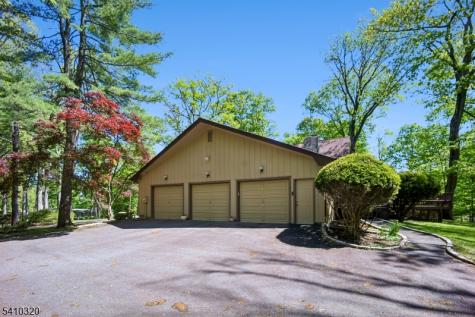 137 High Oaks Drive Warren NJ 07059