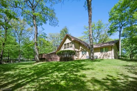 137 High Oaks Drive Warren NJ 07059