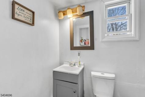 821 Front Street Dunellen NJ 08812