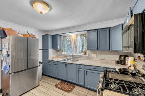 821 Front Street Dunellen NJ 08812