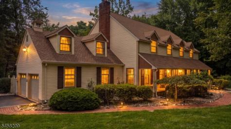 11 Cambridge Drive Clinton NJ 08801