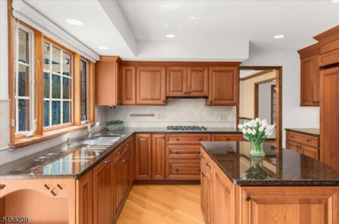 11 Cambridge Drive Clinton NJ 08801